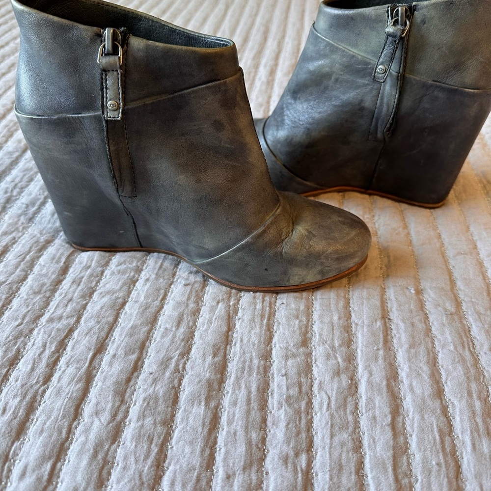 Ugg Bootie - image 3